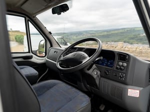 2002 Auto-Sleepers Vivanti 5 — photo 2 of 75