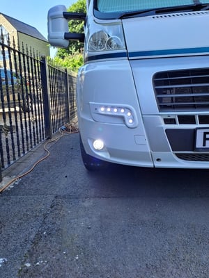 2009 Auto-Trail Cheyenne 840SE — photo 14 of 41