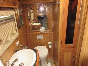 2009 Auto-Trail Cheyenne 840SE — photo 23 of 41