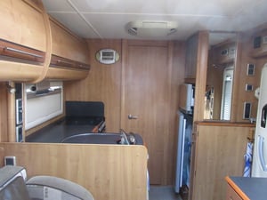 2009 Auto-Trail Cheyenne 840SE — photo 4 of 41