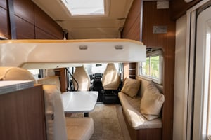 2017 Burstner Ixeo TL680 G — photo 11 of 94