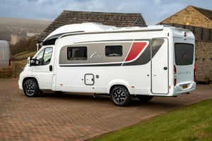 2017 Burstner Ixeo TL680 G — photo 4 of 94
