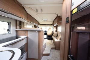 2017 Burstner Ixeo TL680 G — photo 41 of 94