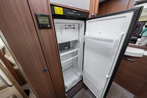 2017 Burstner Ixeo TL680 G — photo 61 of 94