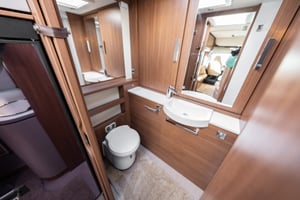2017 Burstner Ixeo TL680 G — photo 79 of 94