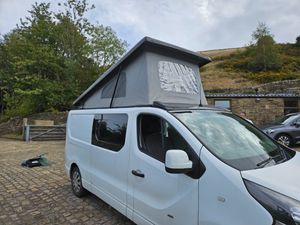 2015 Vauxhall Vivaro 1.6 CDTI Sportive — photo 5 of 24
