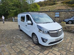 2015 Vauxhall Vivaro 1.6 CDTI Sportive — photo 8 of 24