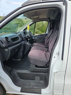 2015 Vauxhall Vivaro 1.6 CDTI Sportive — photo 21 of 24