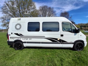 2002 Renault Master Low Mileage Custom Conversion — photo 25 of 37