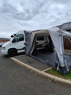 2002 Renault Master Low Mileage Custom Conversion — photo 28 of 37