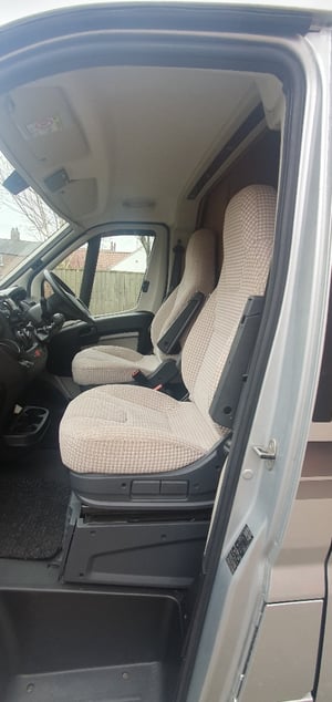2017 Autotrail V Line 540 SE — photo 4 of 43