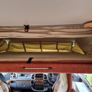 2005 Burstner Elegance 821i — photo 16 of 17