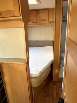 2010 Elddis Autoquest 155 — photo 18 of 39