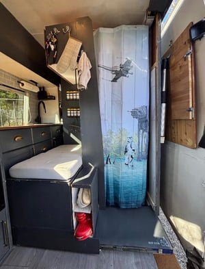 2008 Mercedes-Benz Sprinter — photo 11 of 12