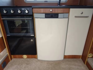 2012 Shire Phoenix ML — photo 8 of 11
