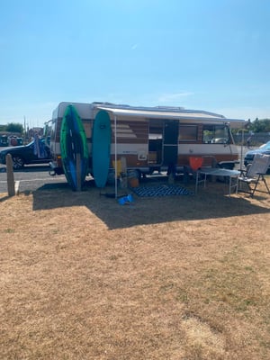 1991 Hymer B694 — photo 9 of 13