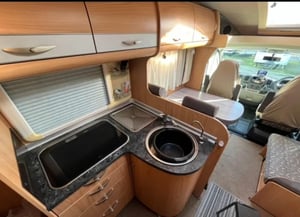 2007 Bürstner Solano T616 — photo 5 of 16