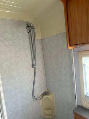 2005 Adria Adriatik — photo 14 of 21