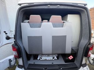 2015 Volkswagen Transporter T5 — photo 6 of 18