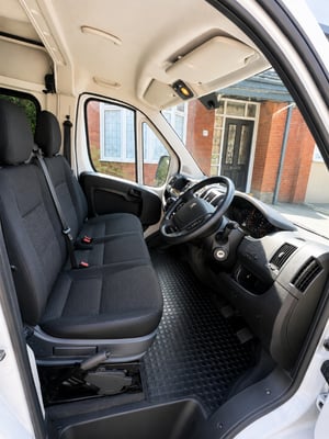 2015 Peugeot Boxer — photo 13 of 14