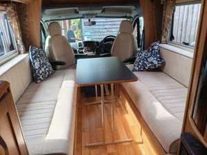 2010 Auto-Trail Tracker EKS — photo 19 of 67