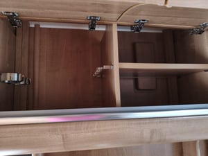 2010 Auto-Trail Tracker EKS — photo 25 of 67