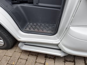 2010 Auto-Trail Tracker EKS — photo 27 of 67