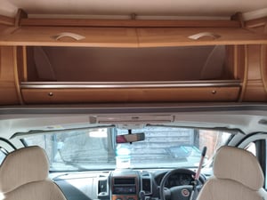 2010 Auto-Trail Tracker EKS — photo 42 of 67