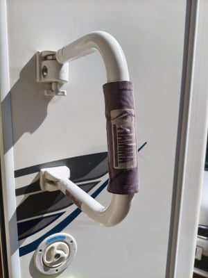 2010 Auto-Trail Tracker EKS — photo 49 of 67