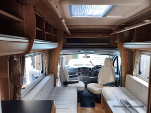 2010 Auto-Trail Tracker EKS — photo 51 of 67