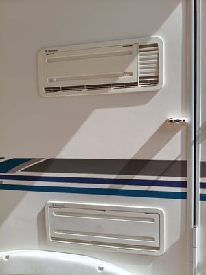 2010 Auto-Trail Tracker EKS — photo 60 of 67