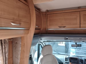 2010 Auto-Trail Tracker EKS — photo 61 of 67