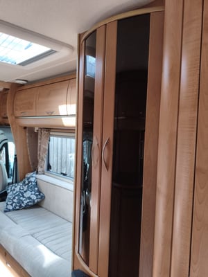 2010 Auto-Trail Tracker EKS — photo 63 of 67