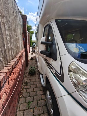 2010 Auto-Trail Tracker EKS — photo 65 of 67