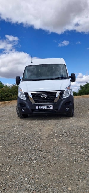 2023 Nissan NV400 — photo 7 of 19