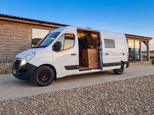 2023 Nissan Interstar NV400