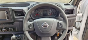 2023 Nissan NV400 — photo 15 of 19