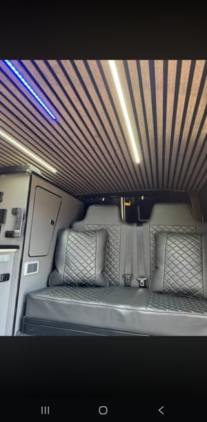 2018 Vauxhall Vivaro — photo 6 of 13
