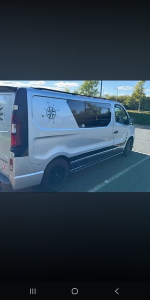 2018 Vauxhall Vivaro — photo 9 of 13