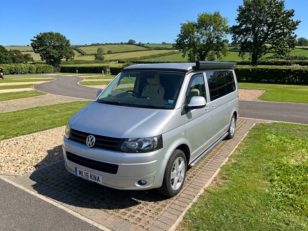 2015 Volkswagen Transporter T32 DSG - Image 1