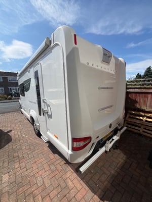 2017 Swift Bessacarr 442 — photo 4 of 8