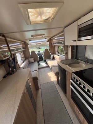 2017 Swift Bessacarr 442 — photo 8 of 8