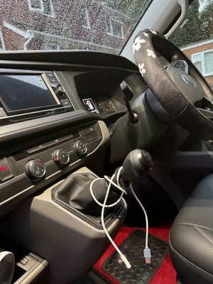 2023 Volkswagen T28 — photo 3 of 7