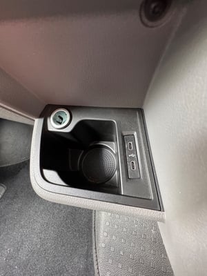 2021 Volkswagen T6.1 Transporter Highline — photo 16 of 57