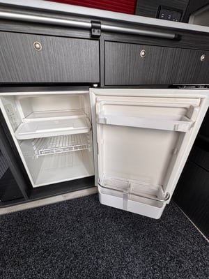 2021 Volkswagen T6.1 Transporter Highline — photo 25 of 57