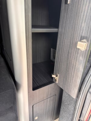 2021 Volkswagen T6.1 Transporter Highline — photo 42 of 57