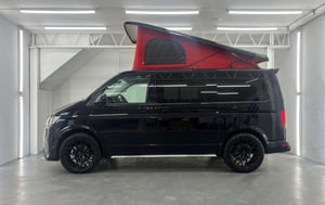 2021 Volkswagen T6.1 Transporter Highline — photo 4 of 57
