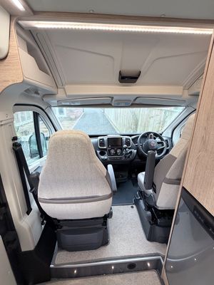 2023 Auto-Trail V-Line 540SE — photo 15 of 23