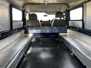 2008 Land Rover 110 hard top — photo 10 of 10