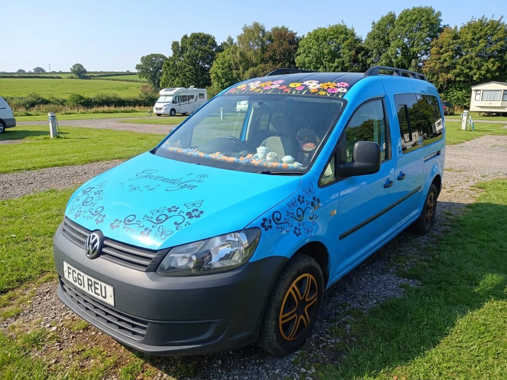 2011 Volkswagen Caddy Maxi - Image 1
